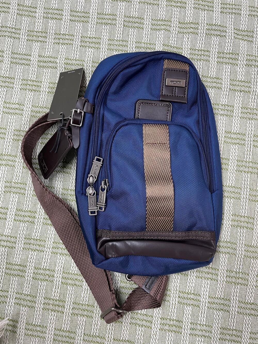 Tumi Alpha Bravo Compact Shoulder Bag - Navy